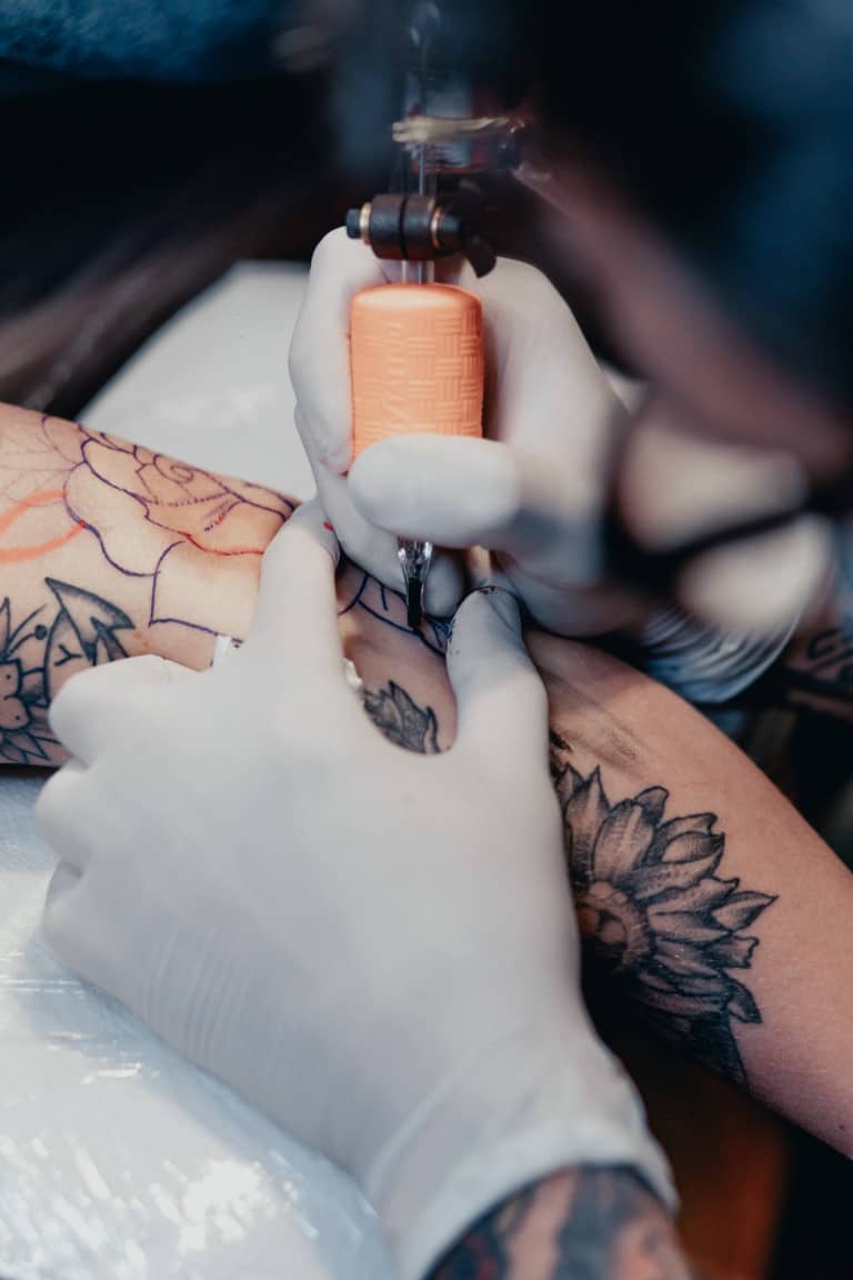 Getting into the tattoo industry, HOW TO: get a tattoo apprenticeship and  why it's necessary - my personal journey - tattoogenda.com