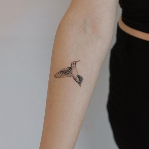 25 Best Hummingbird Tattoo Designs & Meaning - tattoogenda.com