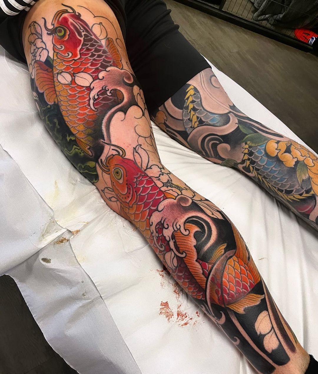 15 Majestic Koi Fish Tattoo Designs with Meaning
